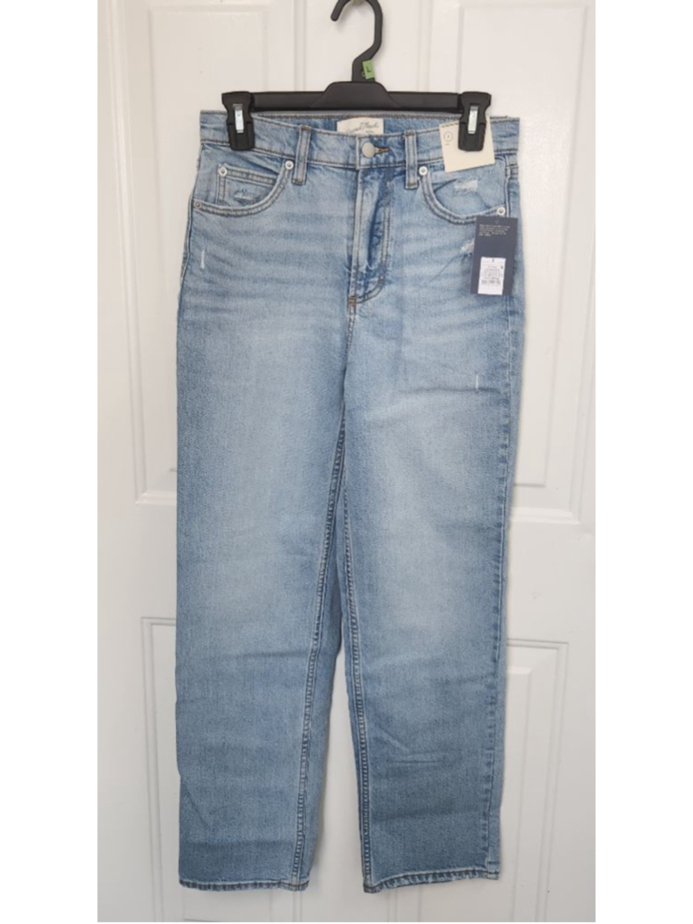 Universal Thread Women's Highest-Rise Vintage Straight Jeans Size 2
